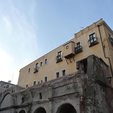 Aldebaran Centro Storico Villa Cagliari Bagian luar foto