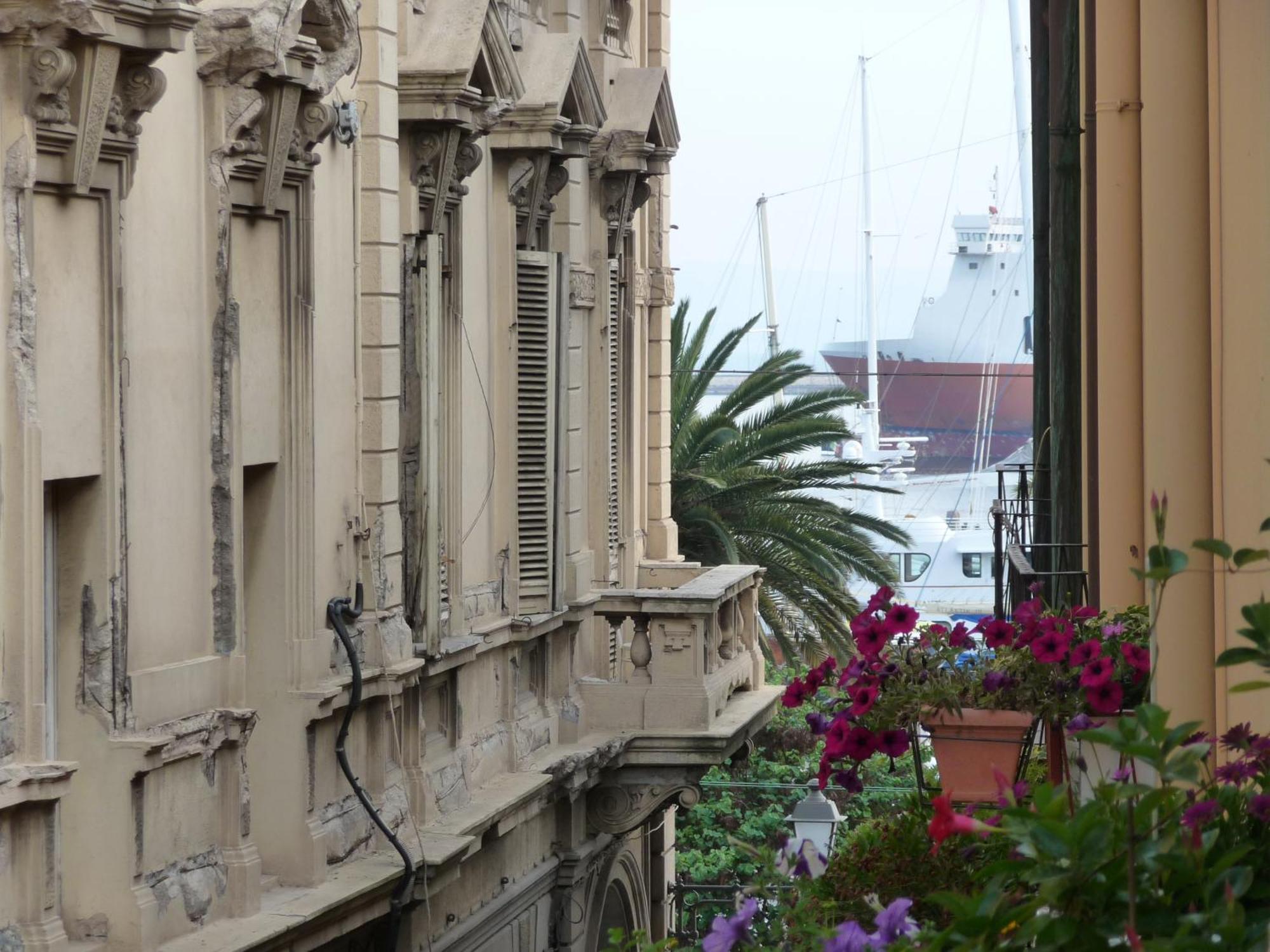 Aldebaran Centro Storico Villa Cagliari Bagian luar foto
